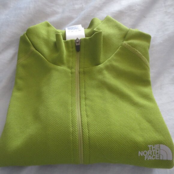 Brand New Men's North Faace 1/4 Zip Pull Over Long Sleeve Shirt - Size Medium. - Picture 1 of 12